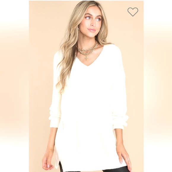 Red Dress Fable Ivory White Any Day Now V Neck Super Soft Sweater - Picture 3 of 14